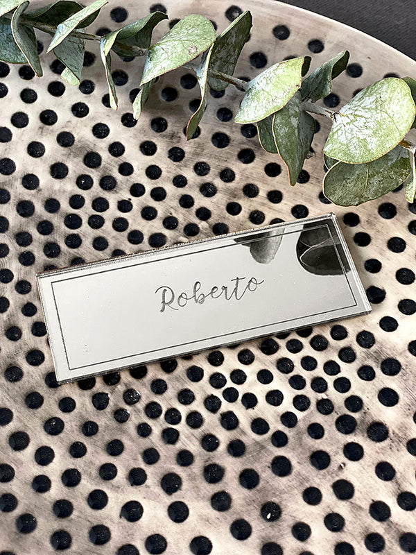 Rectangular place cards in mirrored plexiglass